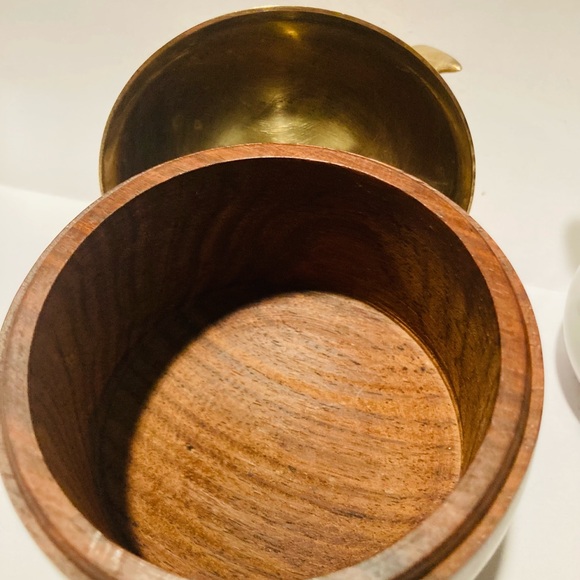 BRONZE & MAHOGANY DECOR - Picture 4 of 7